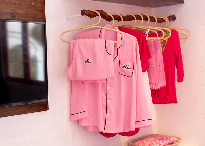Pinkprivate Balangan - For Cool Adults Only ジンバラン