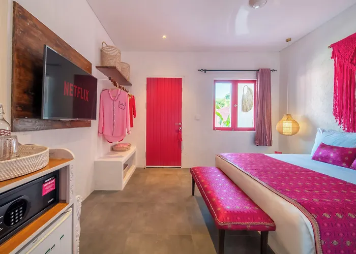 Alojamento de Acomodação e Pequeno-almoço Pinkprivate Balangan - For Cool Adults Only 4*